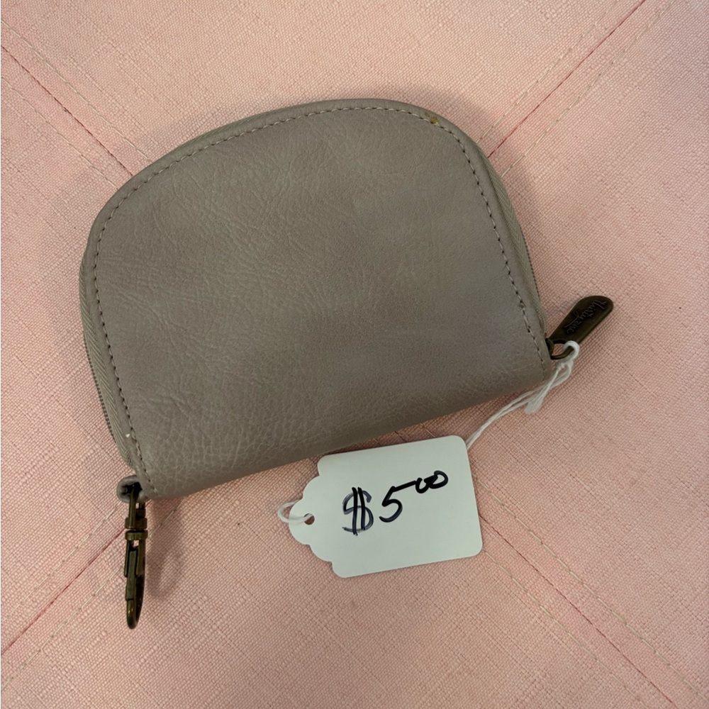 Thirty-One Gray Wallet Minimalist Design